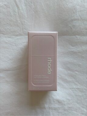 Rhode Highlight Milk Luminizer